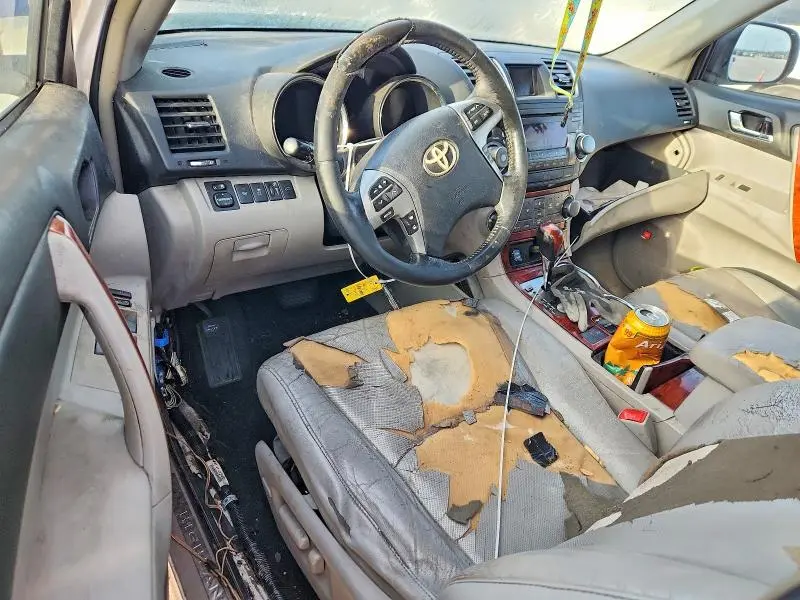 2011 TOYOTA HIGHLANDER LIMITED  