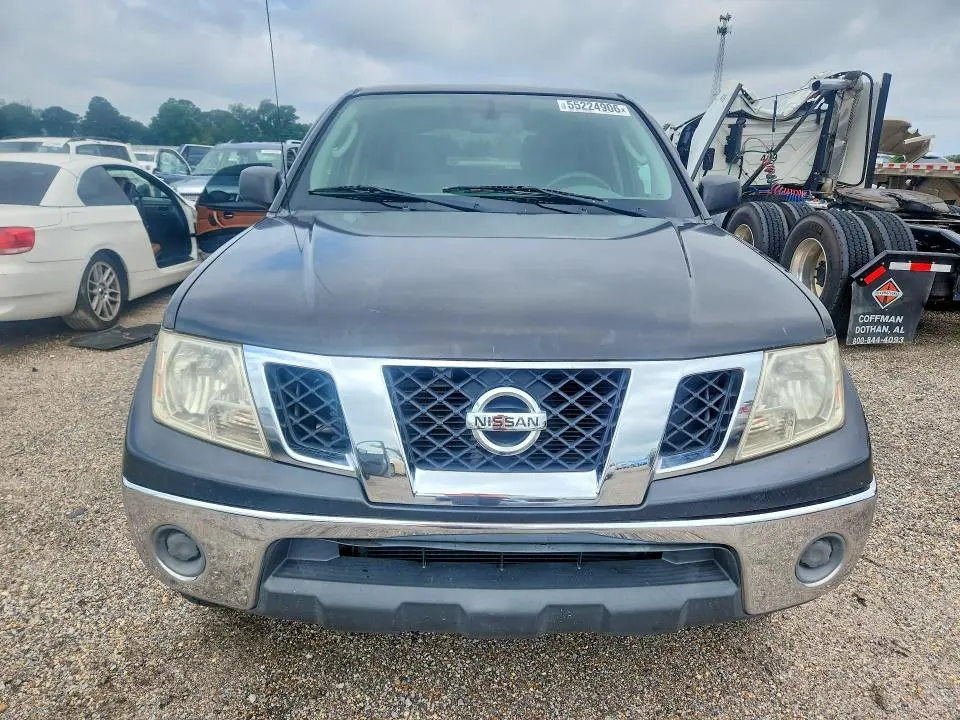 2010 NISSAN FRONTIER CREW CAB XE  