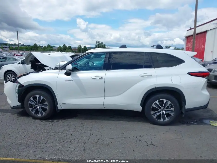 2020 TOYOTA HIGHLANDER HYBRID XLE
