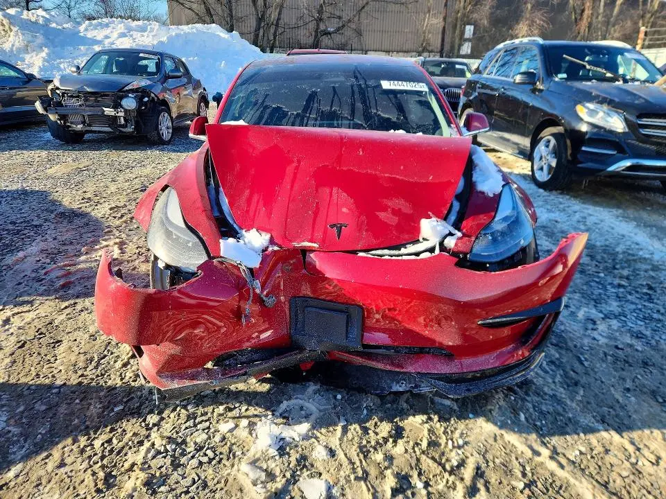 2018 TESLA MODEL 3   