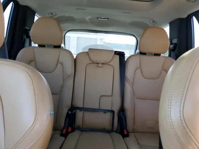 2016 VOLVO XC90 T6  