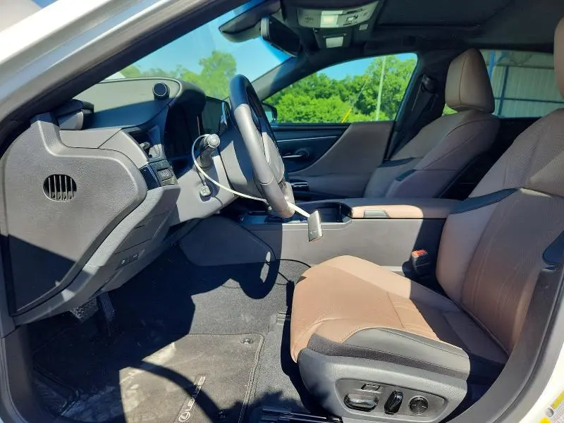 2025 LEXUS ES 300H LUXURY  