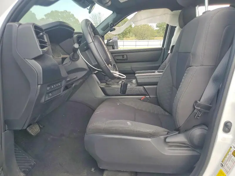 2025 TOYOTA TUNDRA SR  