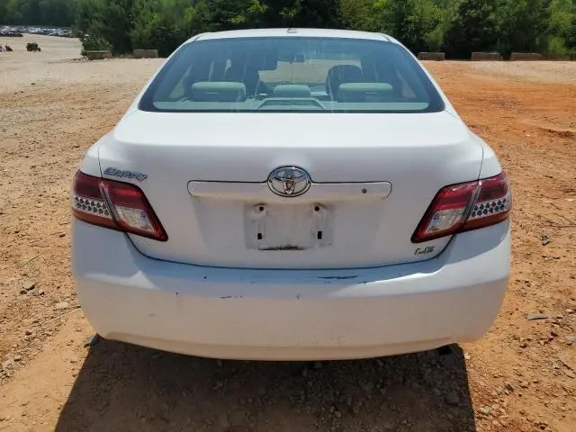 2010 TOYOTA CAMRY BASE  