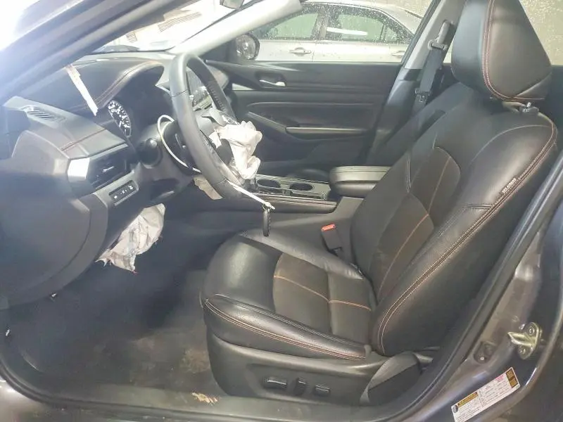 2022 NISSAN ALTIMA SR  