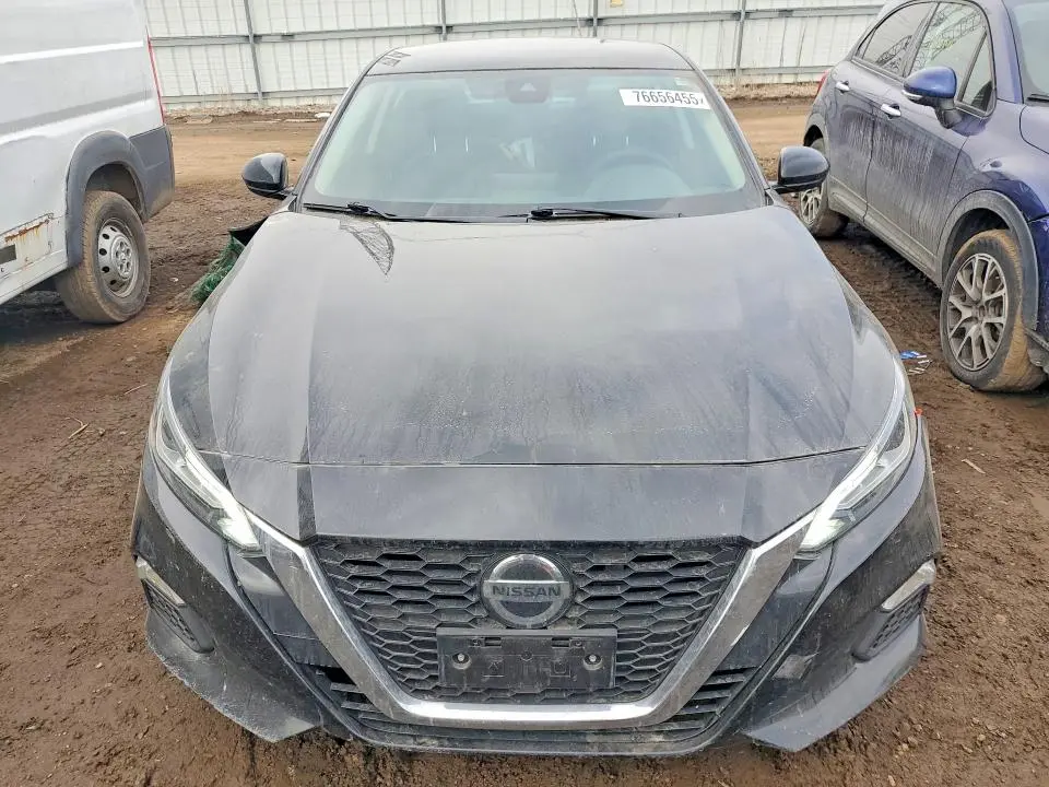 2021 NISSAN ALTIMA SV  