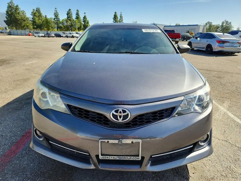 2012 TOYOTA CAMRY SE  