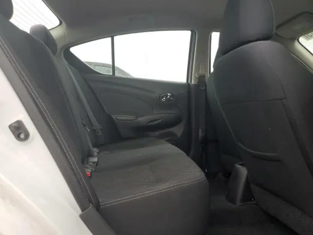 2015 NISSAN VERSA S  