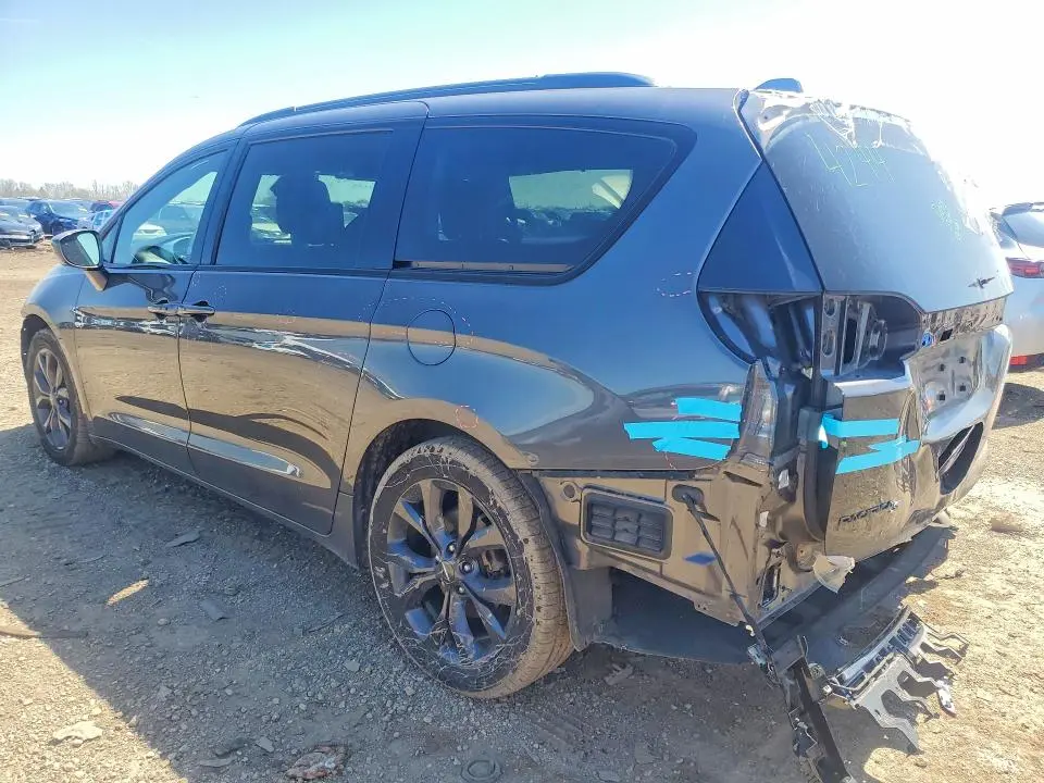 2020 CHRYSLER PACIFICA TOURING L PLUS  
