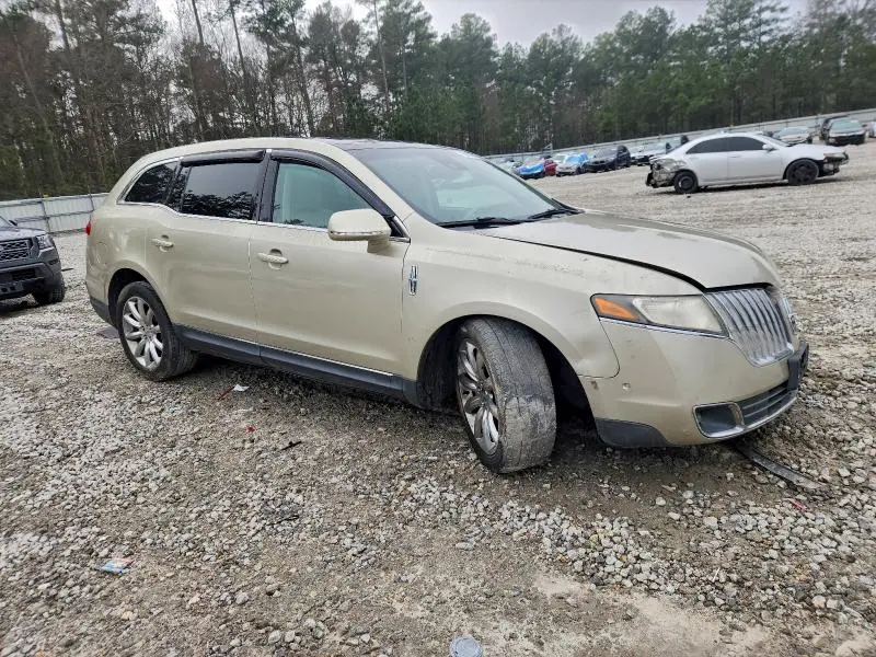 2010 LINCOLN MKT   