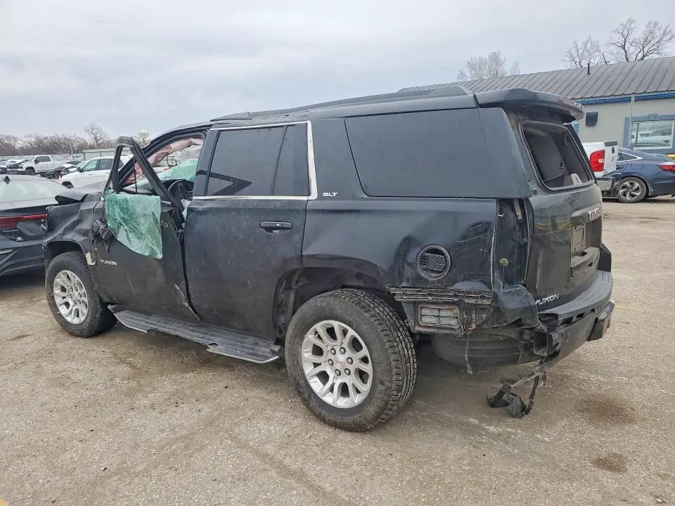 2017 GMC YUKON SLT  