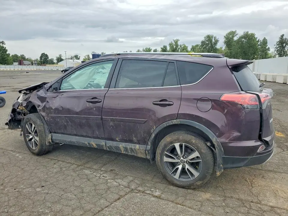 2016 TOYOTA RAV4 XLE  