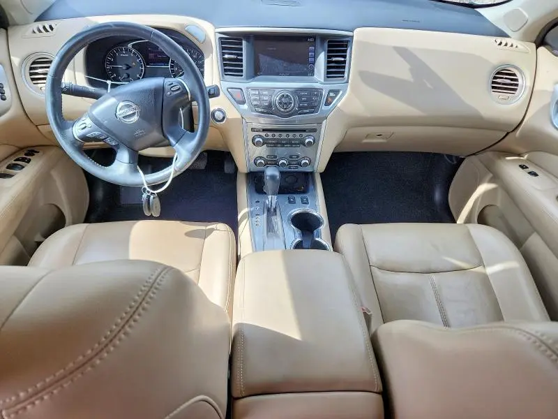 2017 NISSAN PATHFINDER SL  