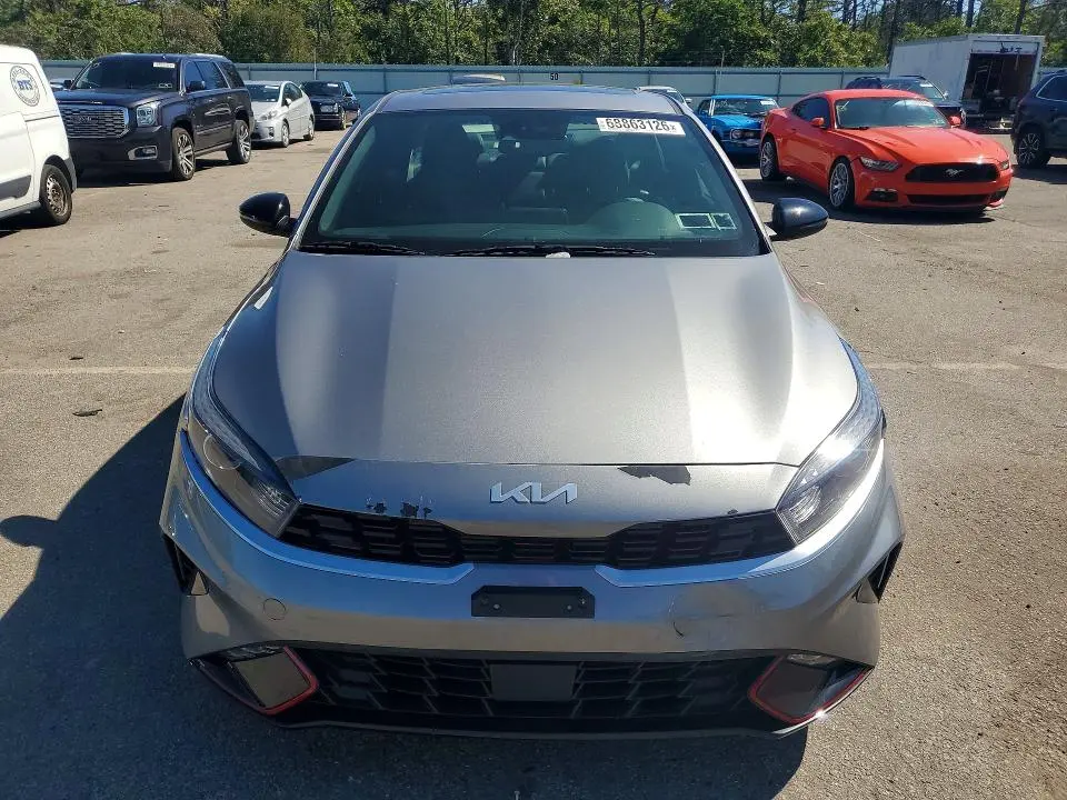 2024 KIA FORTE GT LINE  
