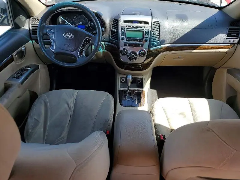 2011 HYUNDAI SANTA FE GLS  