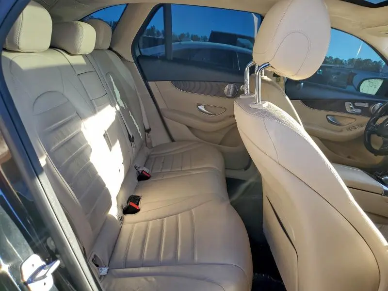 2019 MERCEDES-BENZ GLC 300  