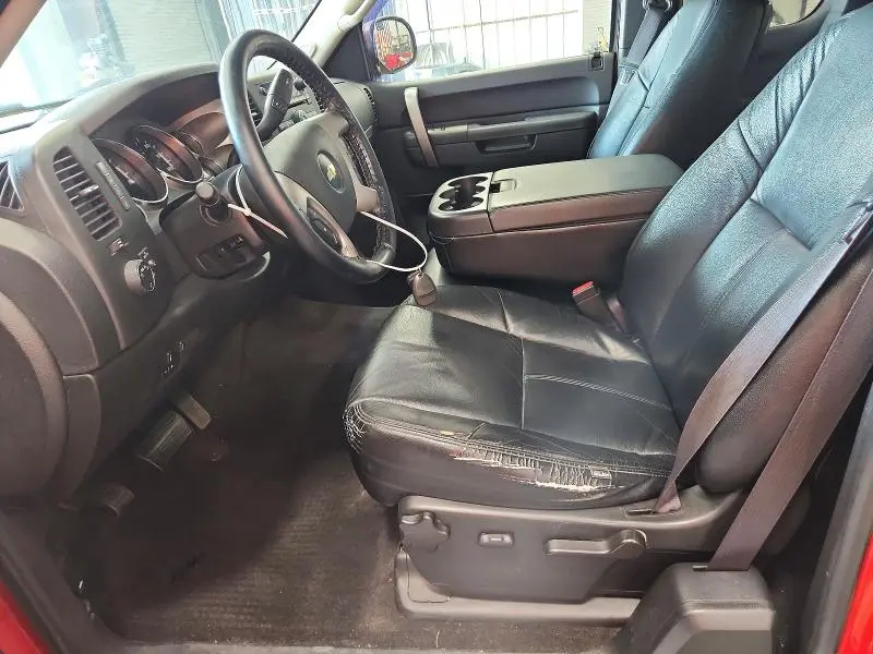 2011 CHEVROLET SILVERADO K1500 LT  
