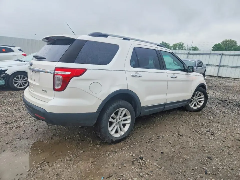 2011 FORD EXPLORER XLT  