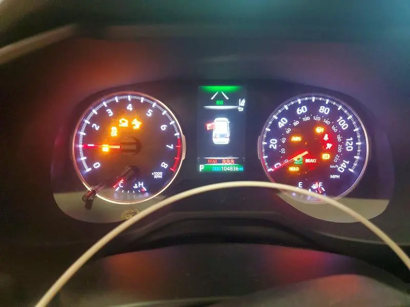 2020 TOYOTA RAV4 LE  