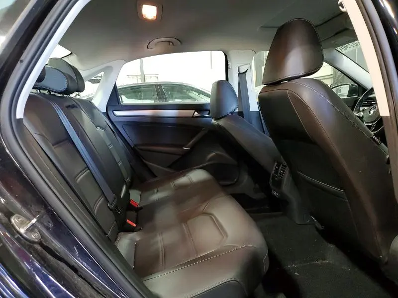 2021 VOLKSWAGEN PASSAT SE  