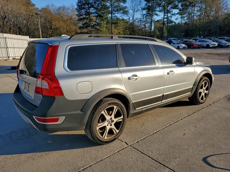 2013 VOLVO XC70 T6  