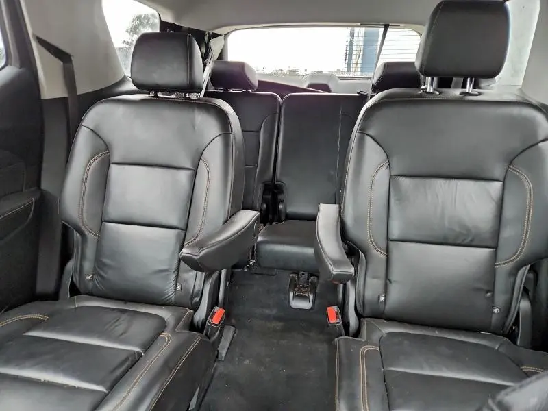 2021 CHEVROLET TRAVERSE LT  