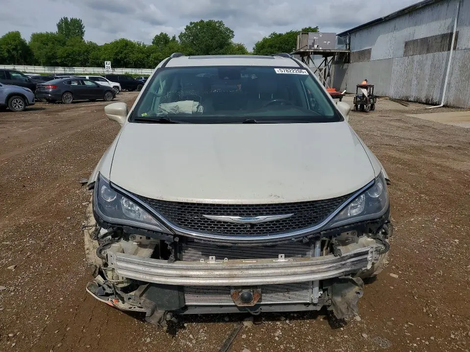 2017 CHRYSLER PACIFICA TOURING L PLUS  