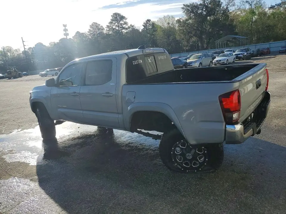 2021 TOYOTA TACOMA SR5 V6  