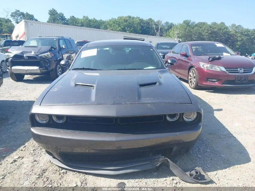 2018 DODGE CHALLENGER SXT