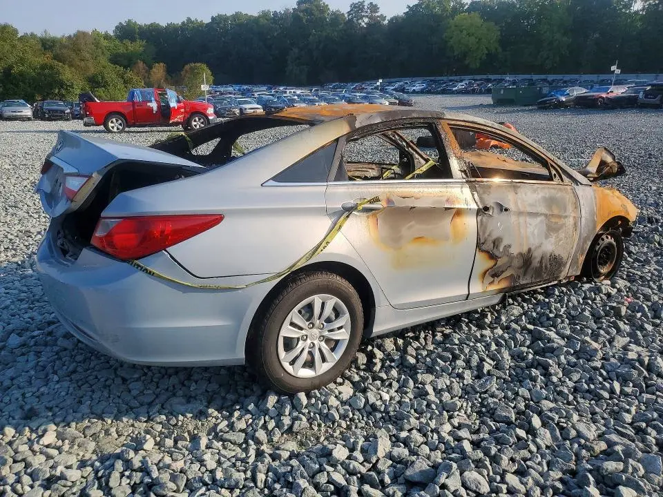 2011 HYUNDAI SONATA GLS  