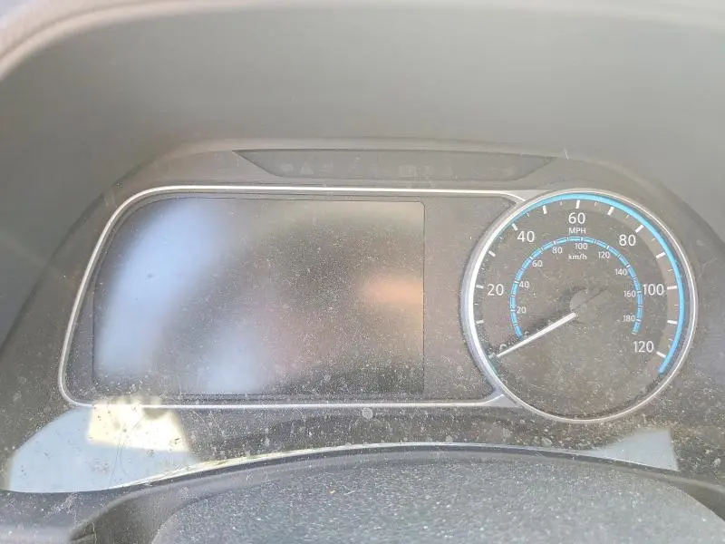 2022 NISSAN LEAF S  