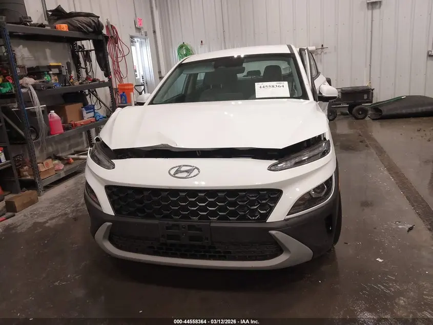 2022 HYUNDAI KONA SE
