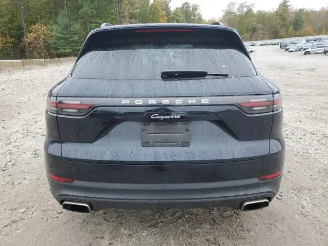 2019 PORSCHE CAYENNE