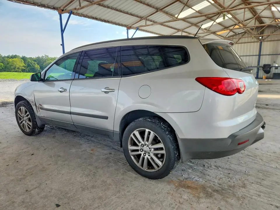 2011 CHEVROLET TRAVERSE LS  