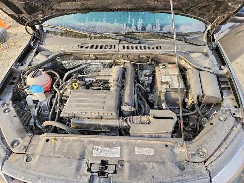 2017 VOLKSWAGEN JETTA SE  