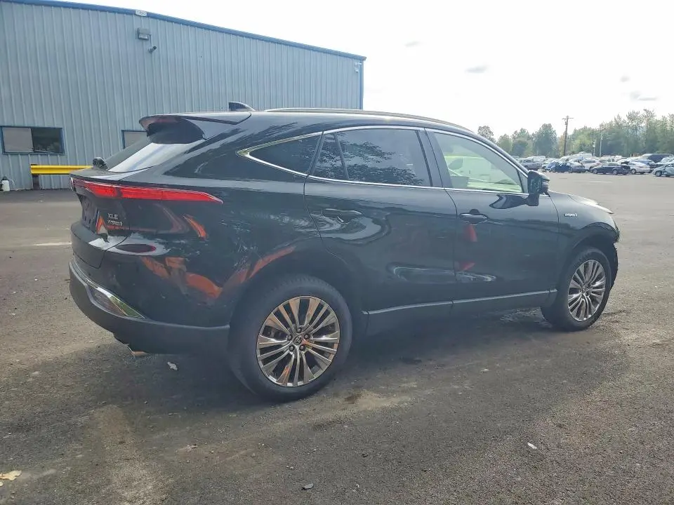 2021 TOYOTA VENZA XLE  