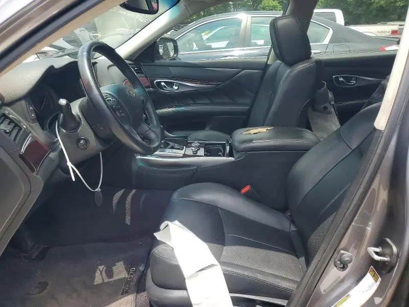 2019 INFINITI Q70L 3.7 LUXE  