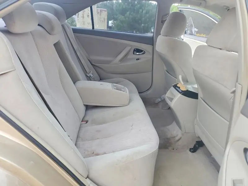 2011 TOYOTA CAMRY LE  