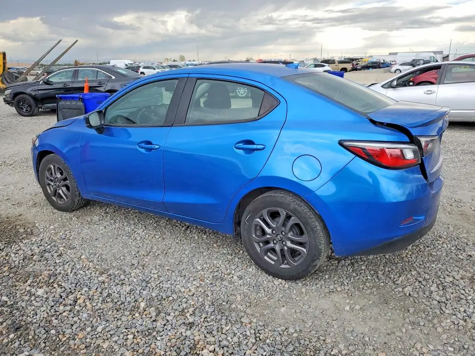 2019 TOYOTA YARIS LE  