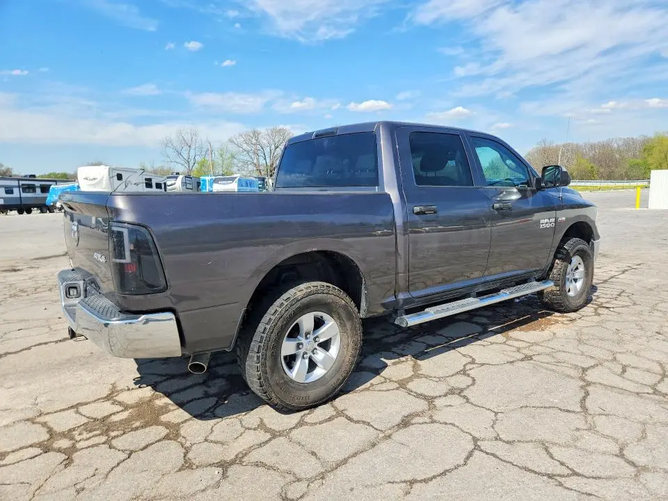 2015 RAM 1500 ST  