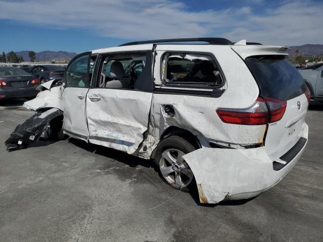 2020 TOYOTA SIENNA LE