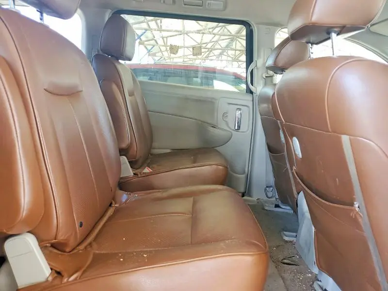 2016 NISSAN QUEST 3.5 SV  