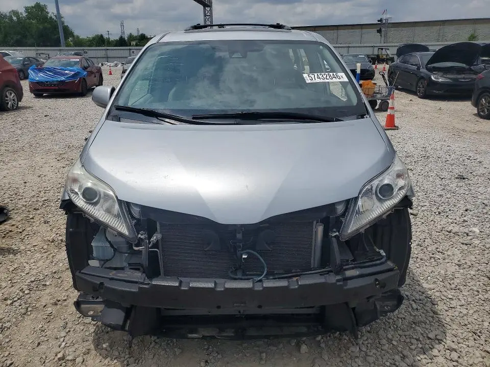 2020 TOYOTA SIENNA XLE 7-PASSENGER  