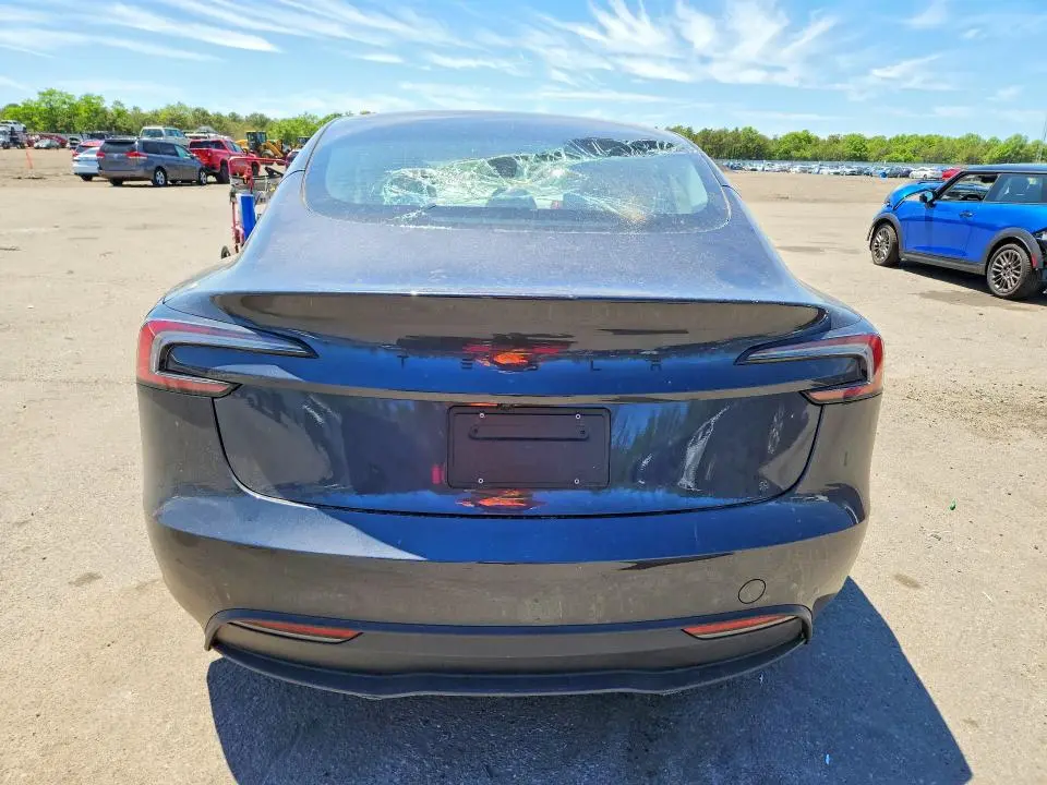 2025 TESLA MODEL 3   