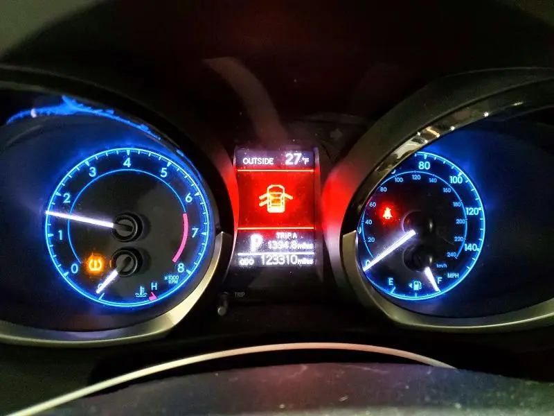 2014 TOYOTA COROLLA L  