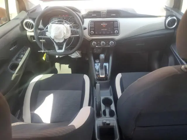 2022 NISSAN VERSA SV  