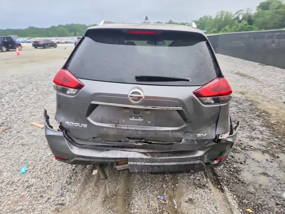 2018 NISSAN ROGUE SV  