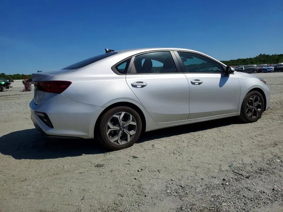 2020 KIA FORTE LXS  