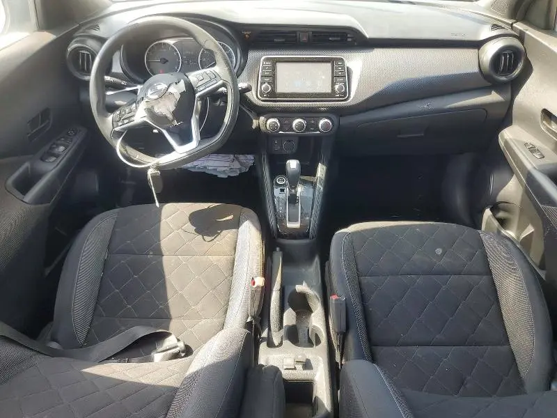 2019 NISSAN KICKS S  