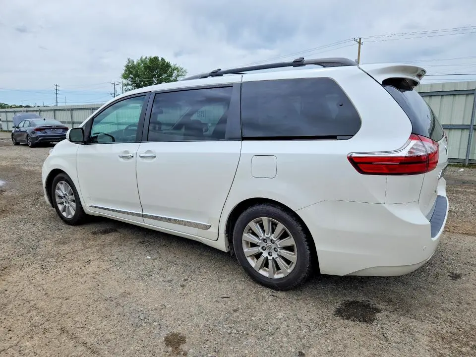 2015 TOYOTA SIENNA LIMITED PREMIUM 7-PASSENGER  
